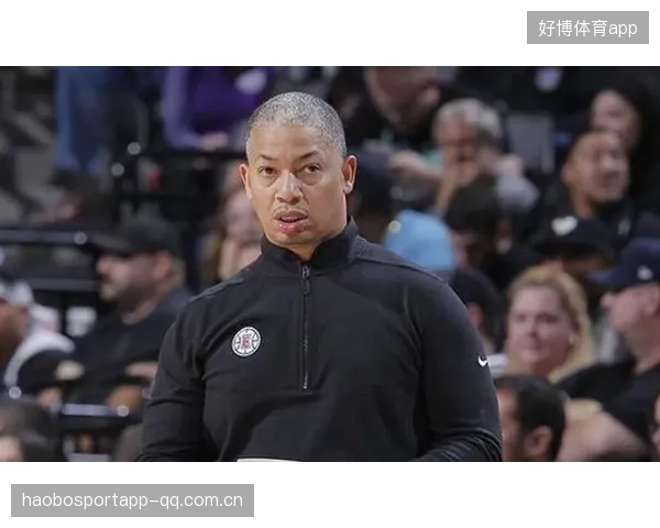 快船阵地调整：增加内线冲击次数以牵制对手防守