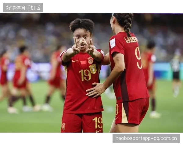 从“第17分钟”到“永不落幕”：张琳艳的膝伤与坚持——如何在运动生涯中面对挑战，超越自己
