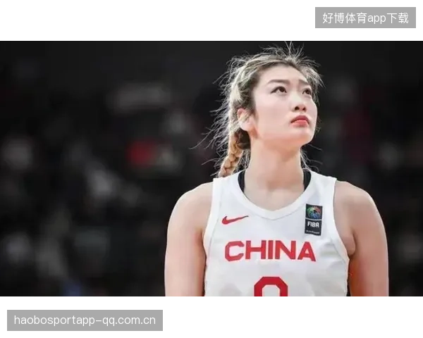 中国女篮“逆袭”大战！112比49大胜闯入四强——李梦、孙晗昀等“神勇”女篮展现绝对实力